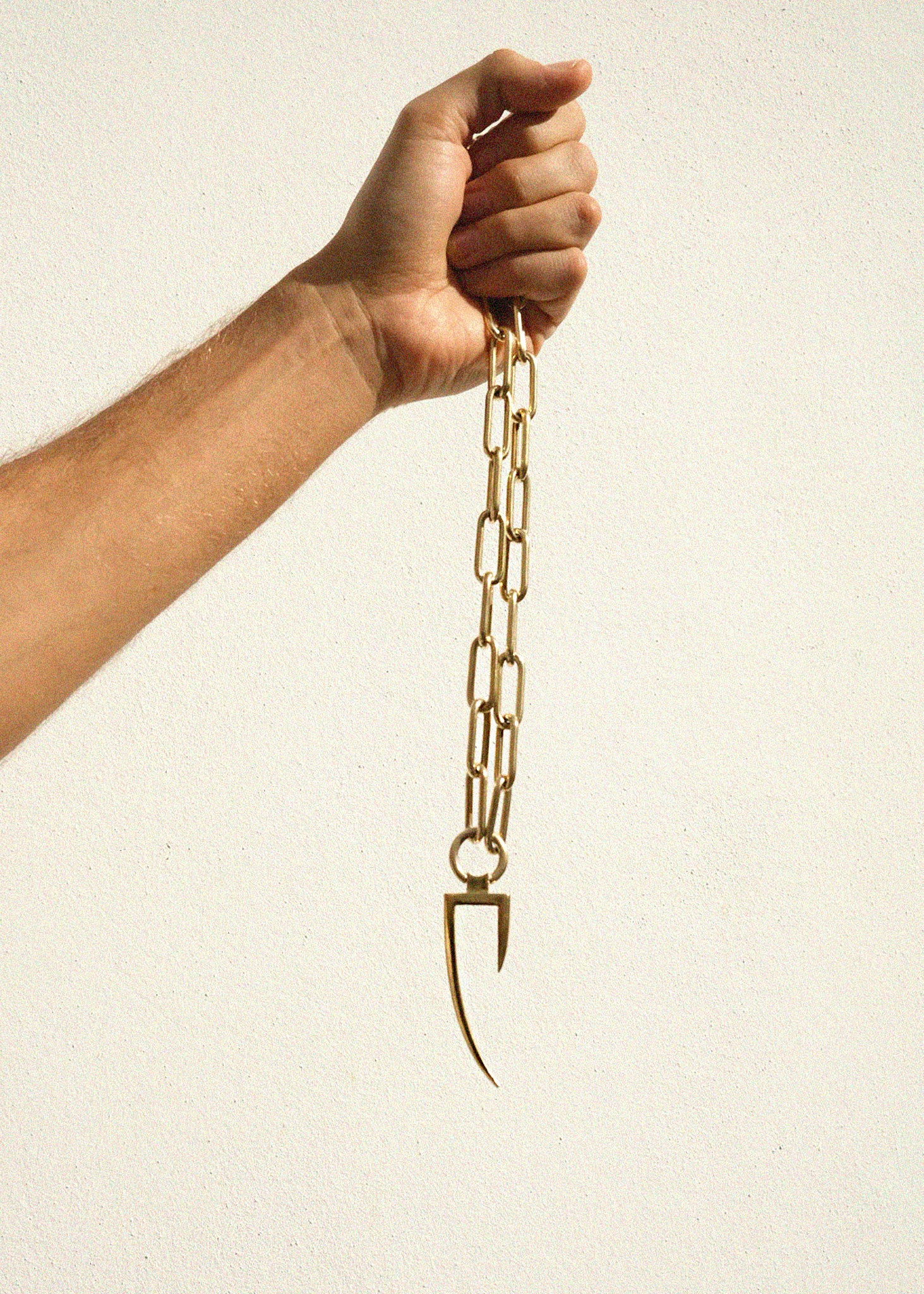THE CLINCH NECKLACE