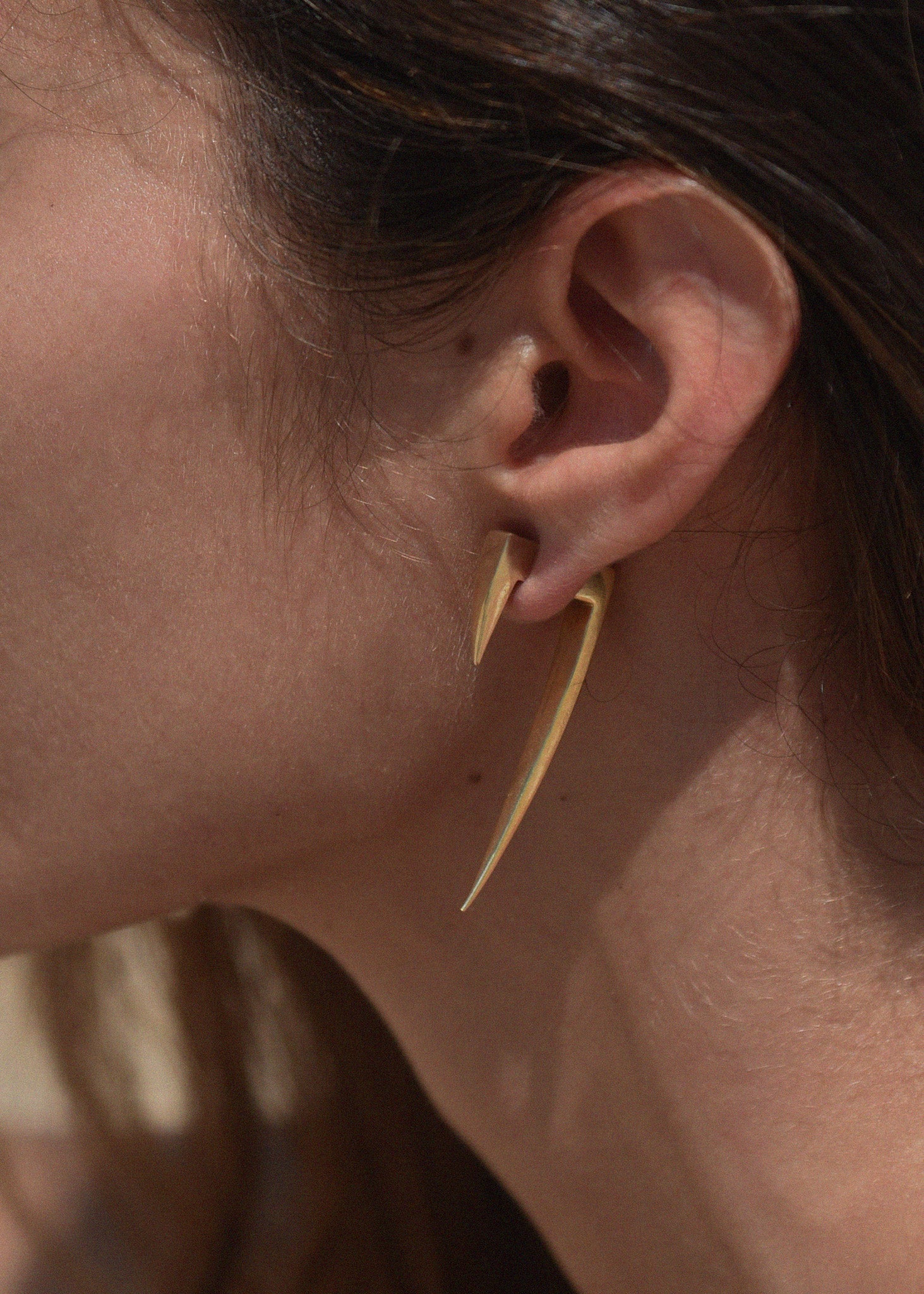 THE CLINCH EARRINGS